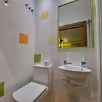 Izar Bat - Auto Check-in San Sebastián