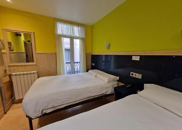 Izar Bat Guest house