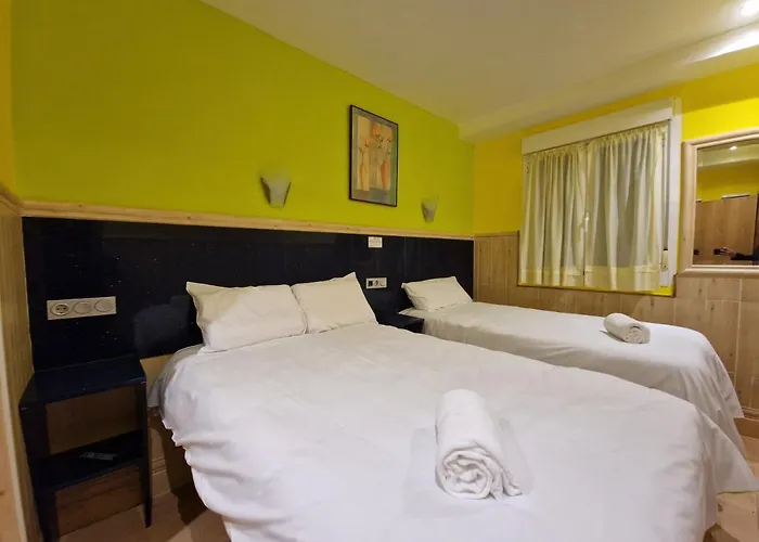 Guest house Izar Bat *