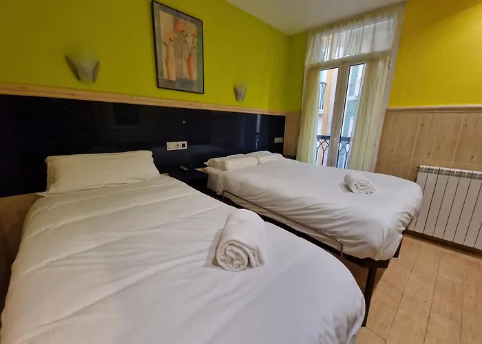 Izar Bat Guest house San Sebastian