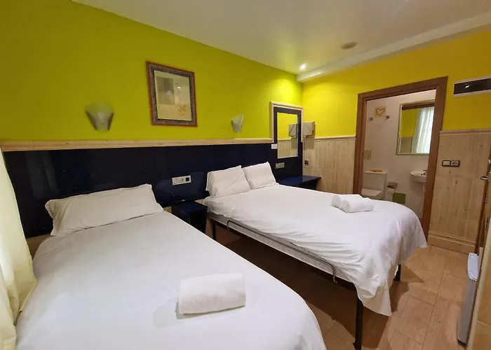 Guest house Izar Bat *