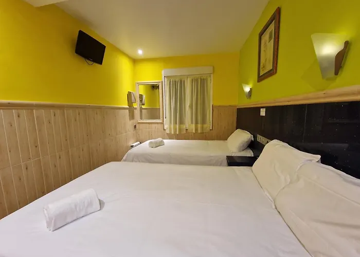 Izar Bat Guest house San Sebastian