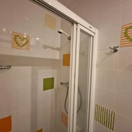 Izar Bat - Self Check-in San Sebastián