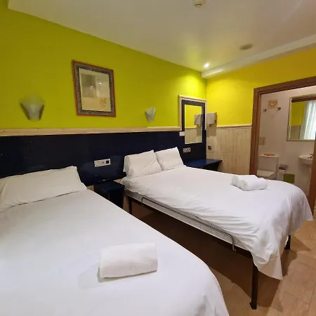 Guest house Izar Bat *